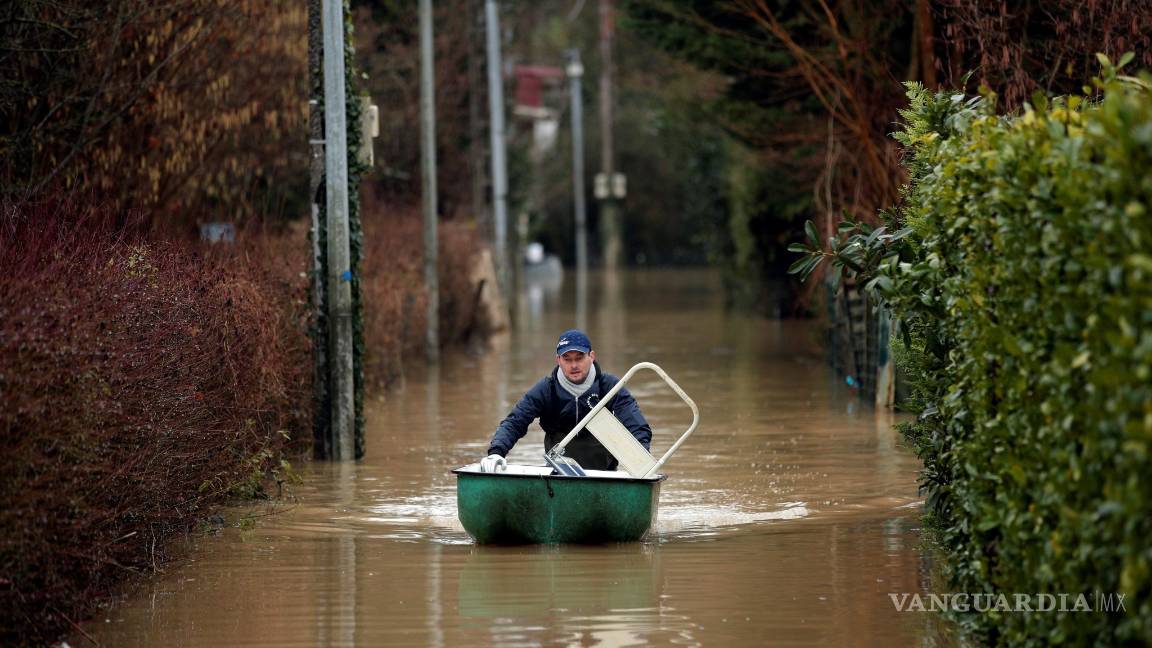 $!Río Sena se desborda inundando París (Fotos)