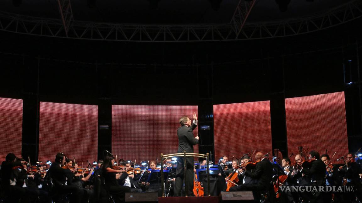 $!Una noche interplanetaria en la FIL