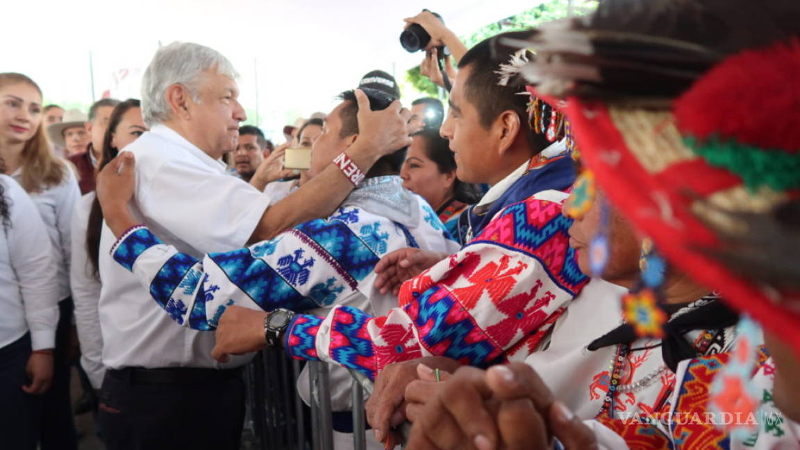 AMLO se convertirá en el primer presidente en recibir el Bastón de Mando de los pueblos indígenas de México
