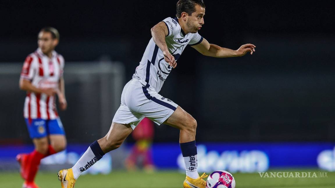 $!Le quitan tarjeta roja a Alan Mozo