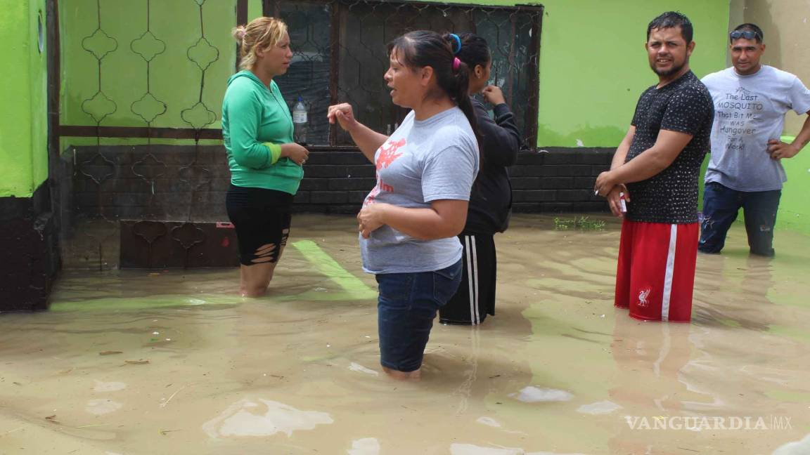 $!Se mantiene contingencia por fuertes lluvias en Torreón, Coahuila; evacúan a más de 200 familias de sus domicilios