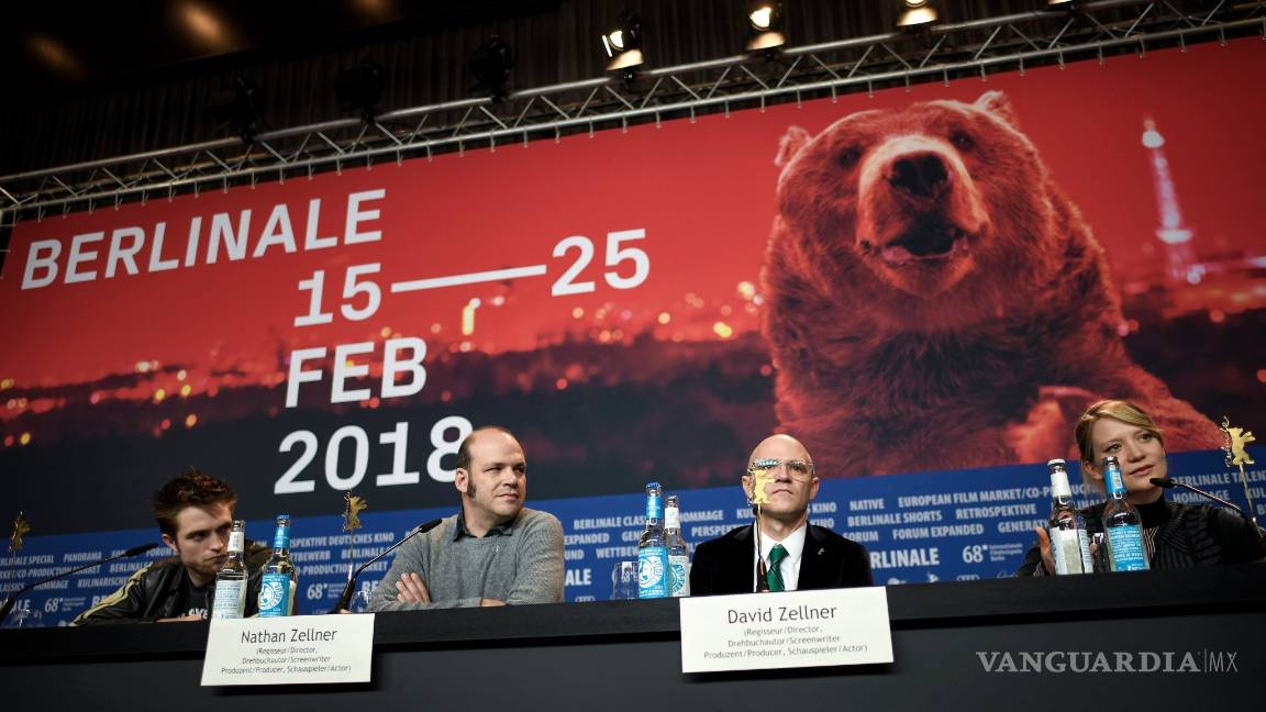 $!"Damsel", un irónico western sobre torpezas masculinas provoca risas en la Berlinale