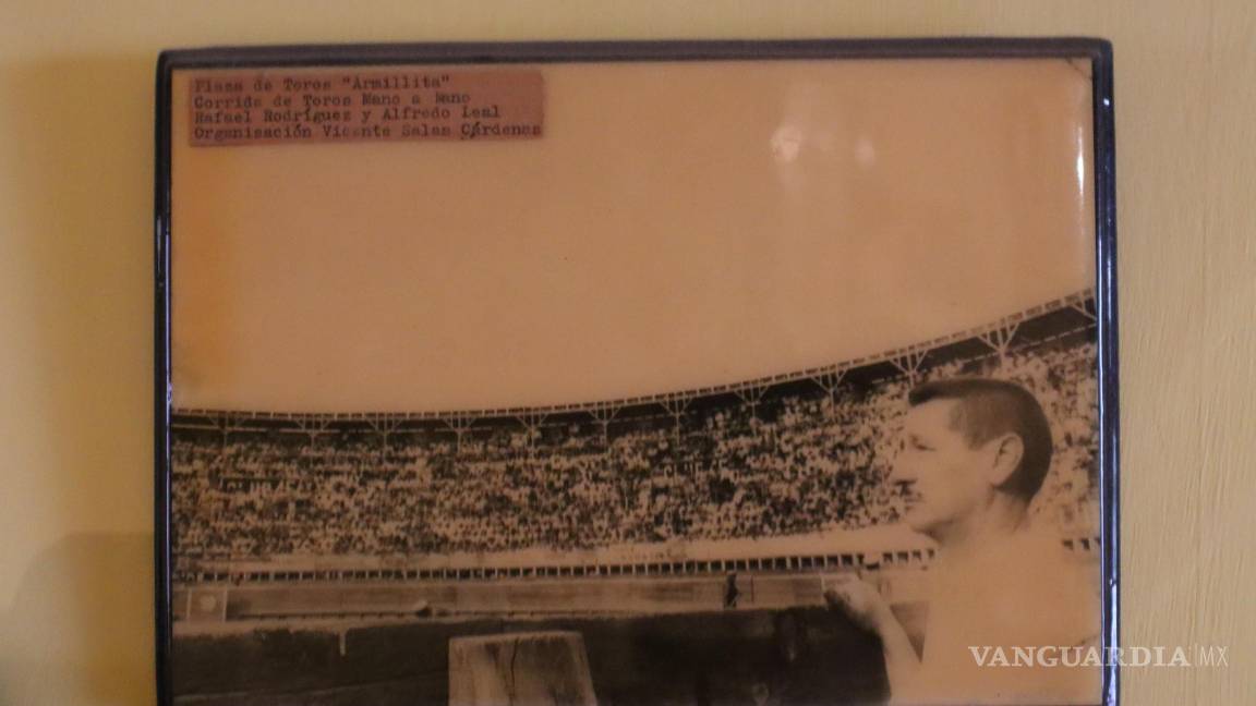 $!‘Armillita’ intentó cerrar su propia plaza a poco tiempo de inaugurada