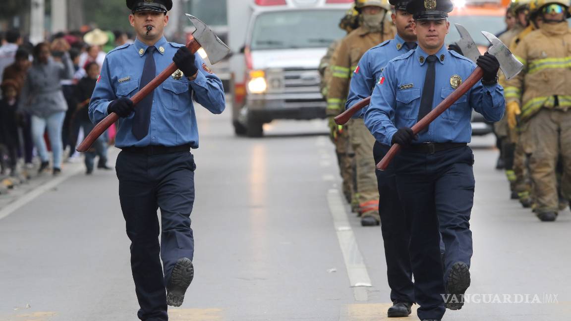 $![FOTOGALERIA] En Saltillo, así se vivió el desfile del 20 de noviembre