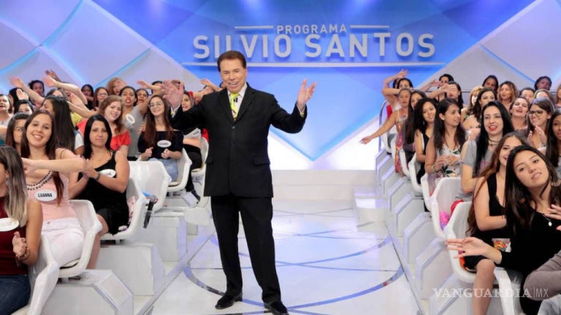 Silvio Santos, presentador brasileño de TV, propone a su hija hacer una orgía con él