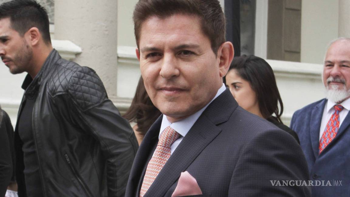 Ernesto Laguardia no podrá aparecer en TV mientras sea candidato