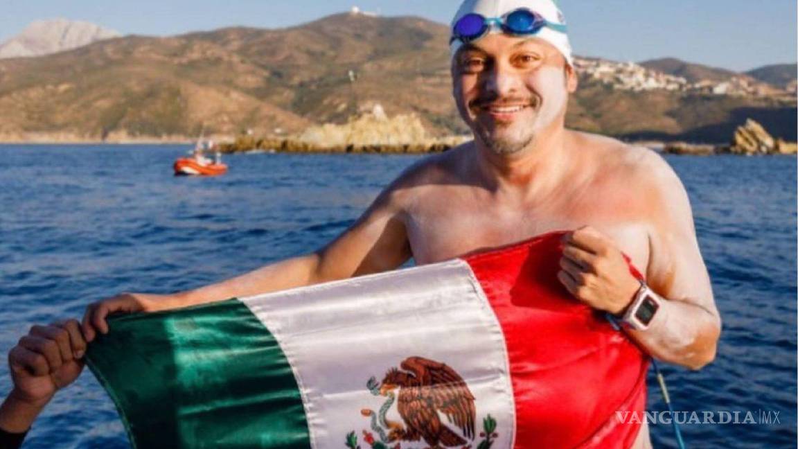 El mexicano Ezequiel Becerril cruzó nadando el Canal de la Mancha