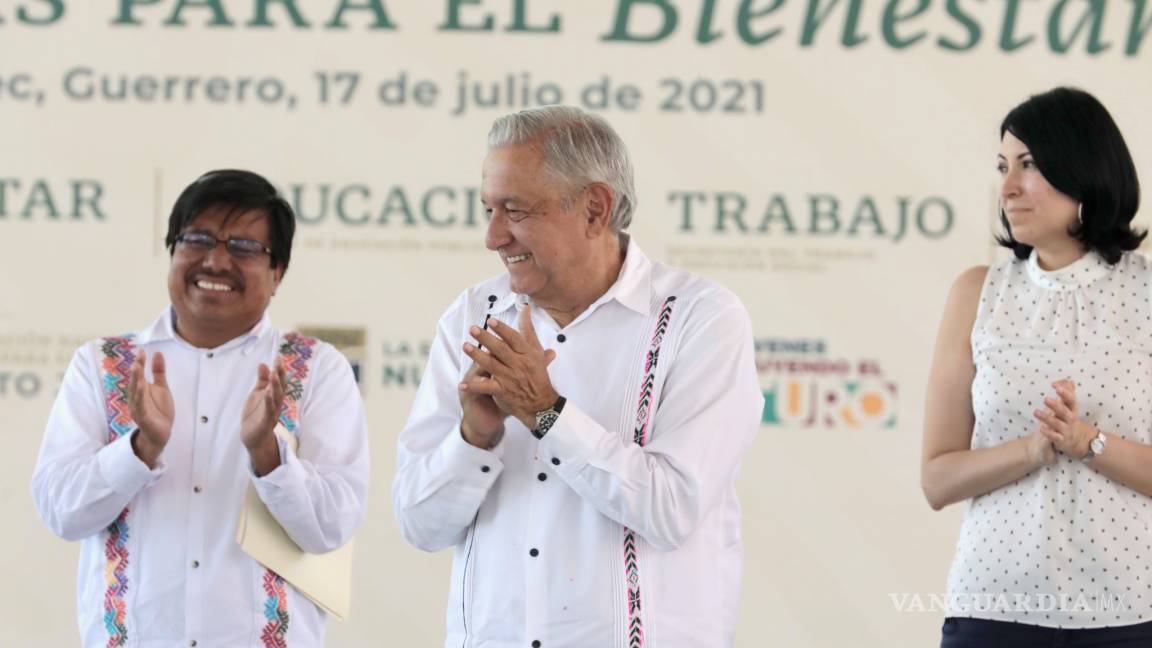 Van por descentralizar secretarías: revela AMLO que Salud irá a Acapulco, la SEP a Puebla y Bienestar a Oaxaca