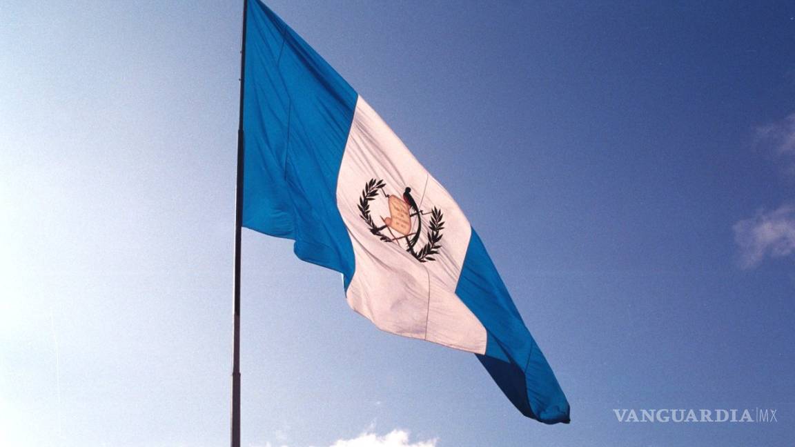 Debaten abrir antejuicio en contra del presidente de Guatemala