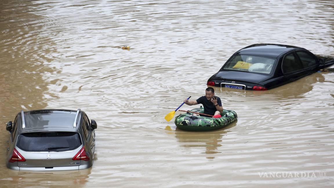 Caen en China las precipitaciones más fuerte en más de medio siglo, hay 141 muertos