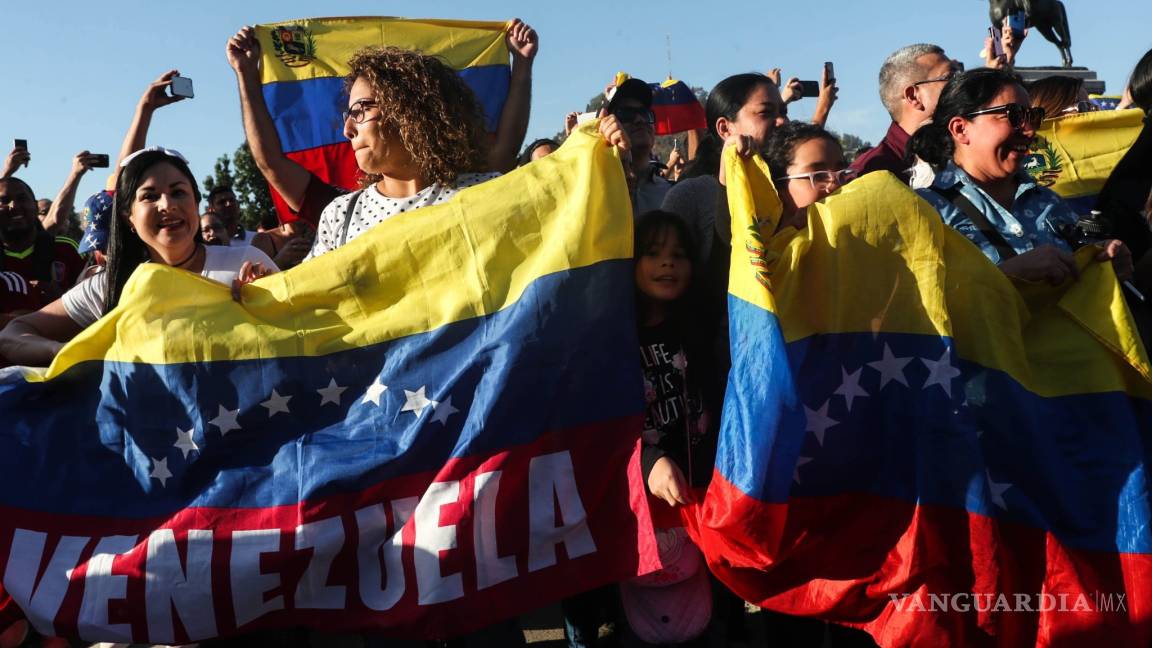 Estados Unidos reta a Nicolás Maduro; mantendrá a su personal diplomático