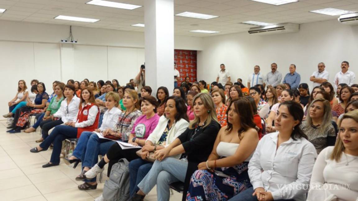 $!Inician las clases para 10 mil mujeres priístas
