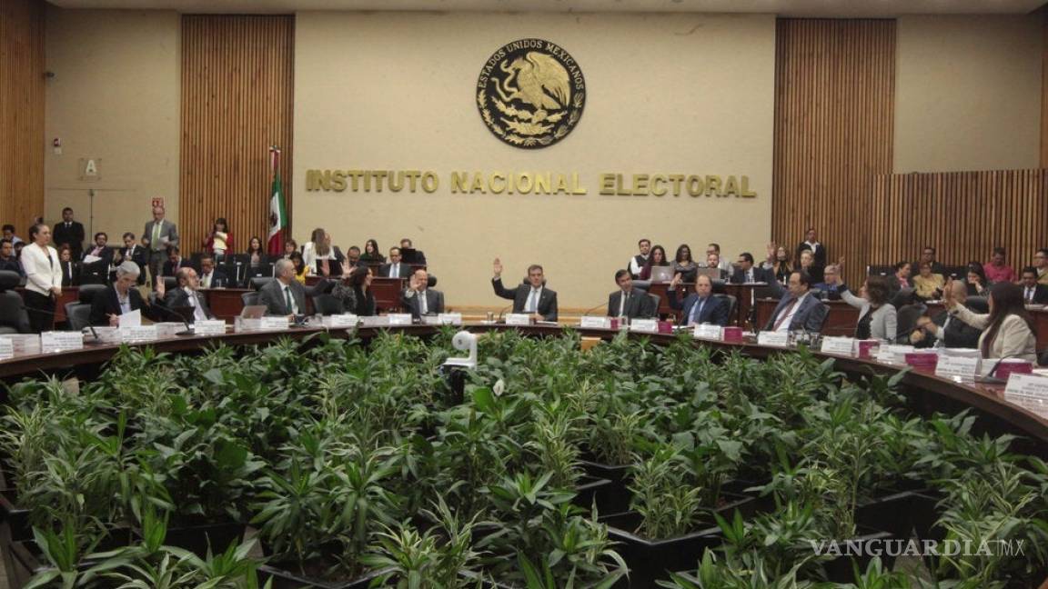 Morena busca recortar a tres años presidencia del INE