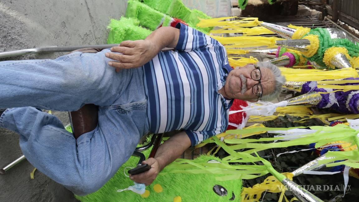 De taquero al mundo de las piñatas en Saltillo, “Le Messié” tiene casi 40 años en el negocio