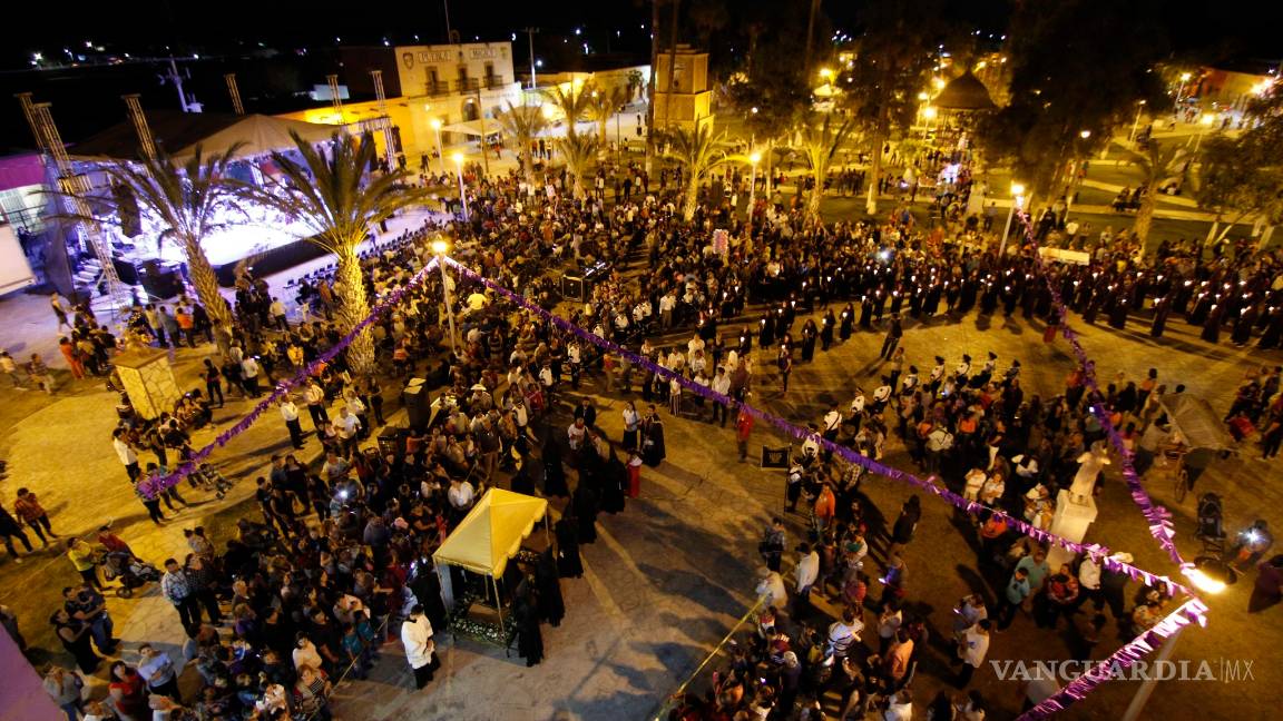 $!La procesión del silencio se apodera de Viesca