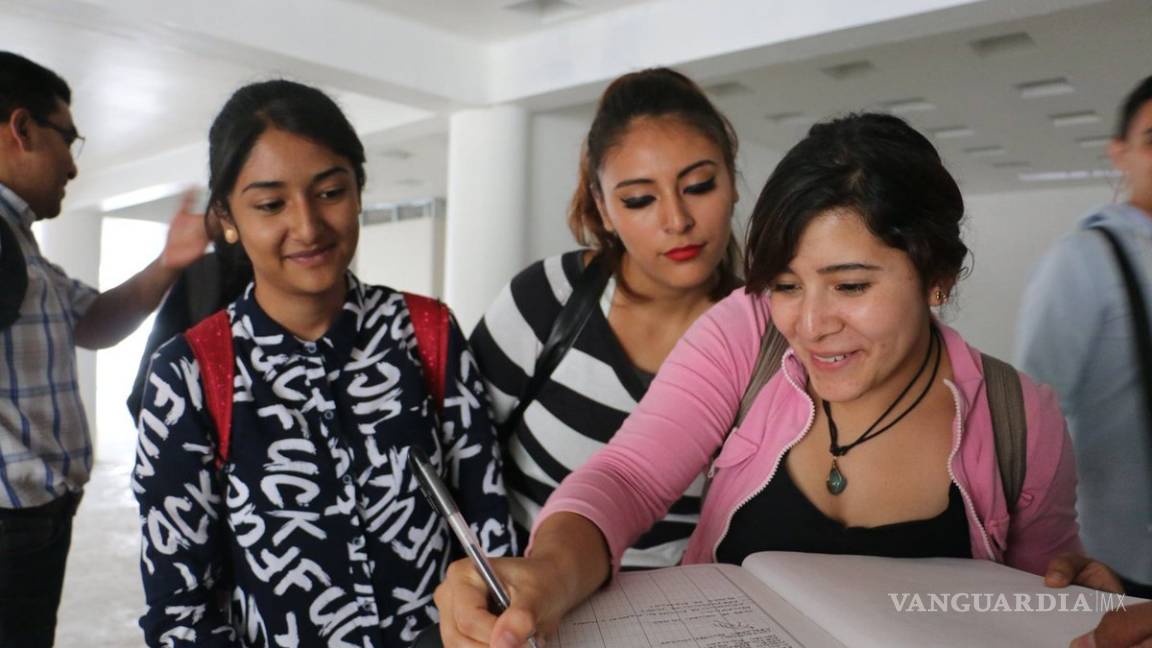 Inscritos 4 mil jóvenes de Coahuila en programa de becas de AMLO