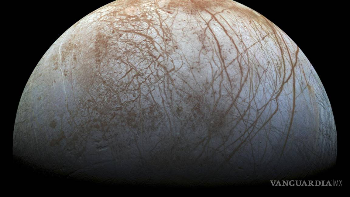 Sonda espacial Juno realiza el sobrevuelo más cercano a la luna Europa de Júpiter en más de 20 años