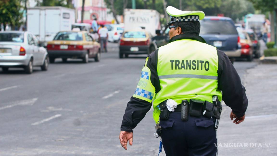 Pagan 10 mil pesos a policías de la CDMX por bajar de peso