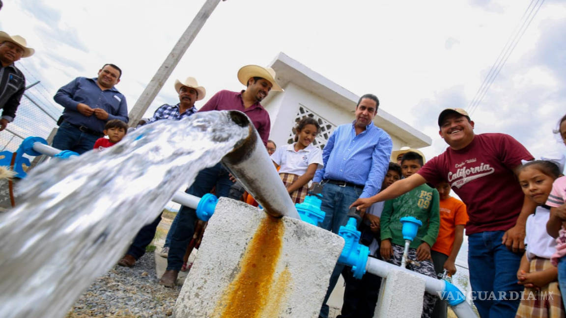 Normaliza servicio de agua en ejido de Ramos Arizpe