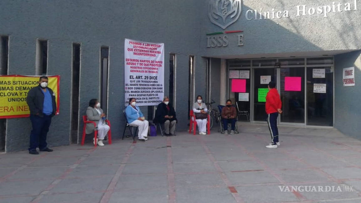 Se manifiesta personal de la clínica del ISSSTE en Monclova