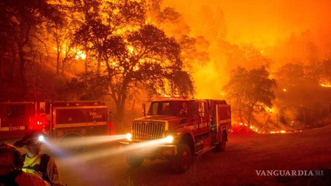 El incendio más grande de la historia de California tiene el tamaño de Los Ángeles