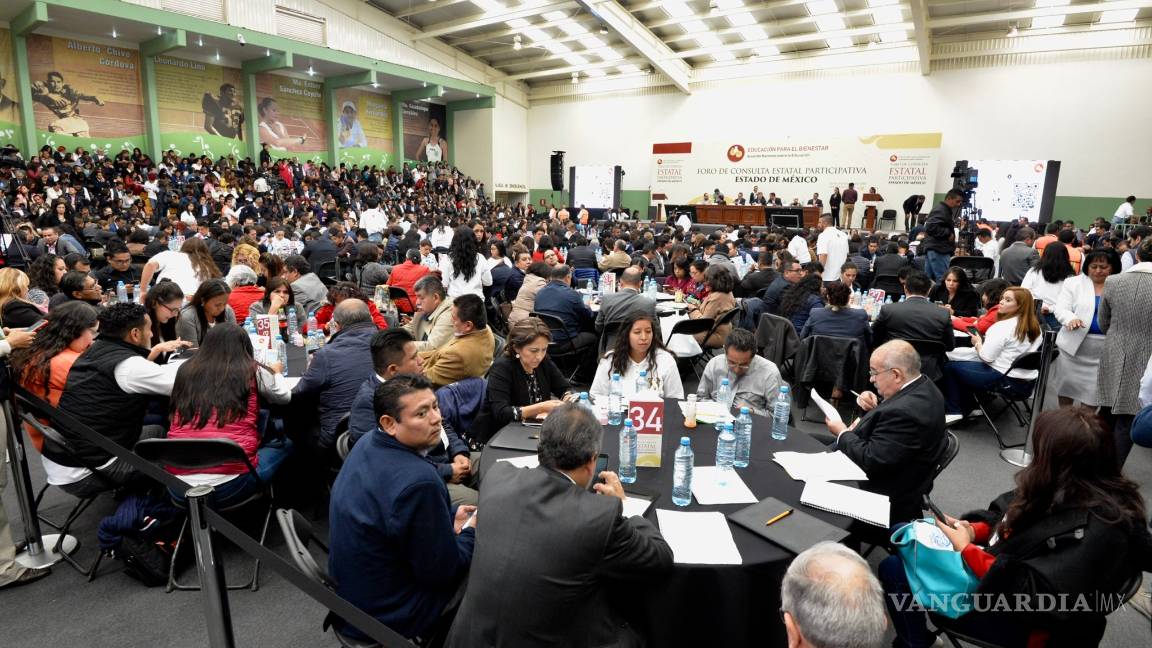 $!Gobierno Federal manejará nómina de los maestros para evitar corrupción: AMLO