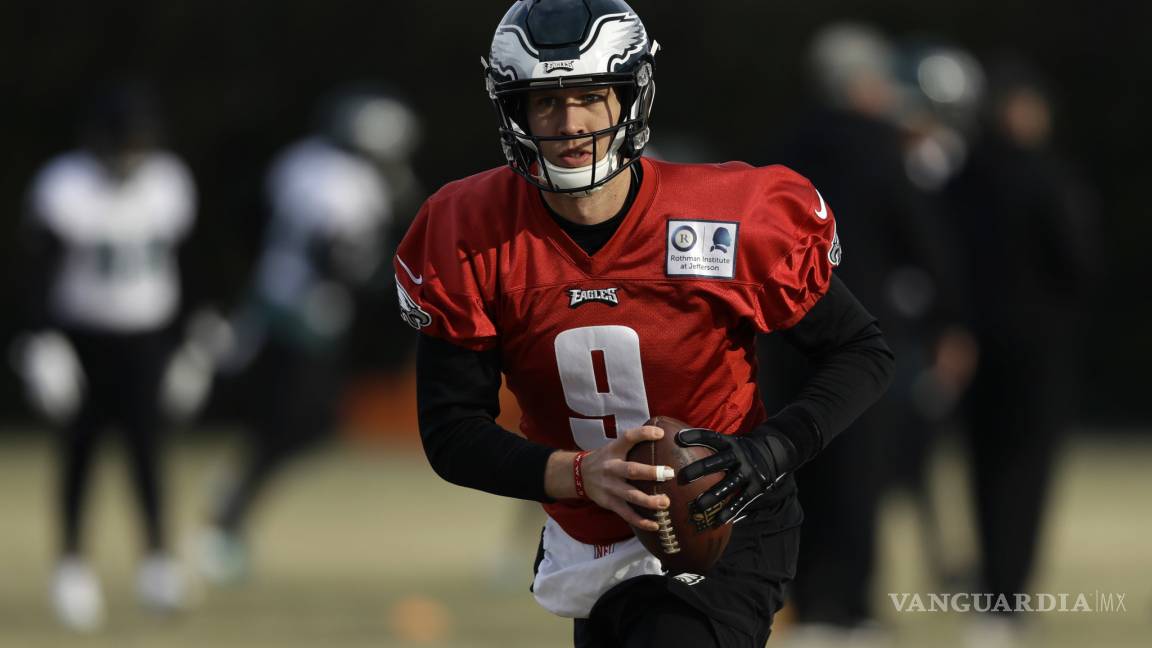 $!¡DESCARTADO! Carson Wentz será baja para el duelo entre Eagles y los Rams