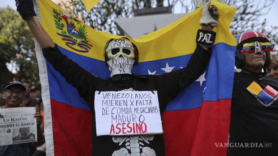 $!Los venezolanos salen a las calles de todo el país para exigir la renuncia de Nicolás Maduro