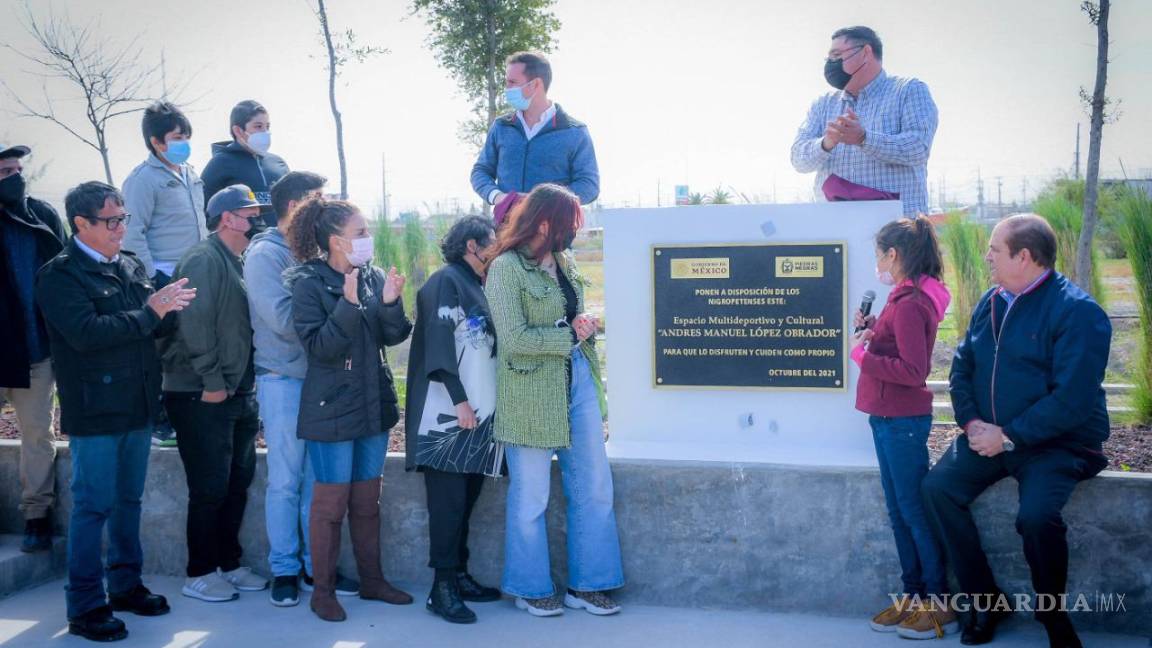 Develan placa en espacio multideportivo y cultural de PN; lleva por nombre ‘Andrés Manuel López Obrador’