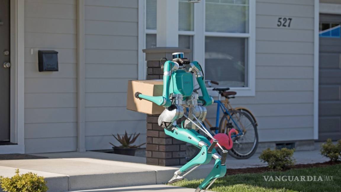 $!Digit, un robot humanoide que entrega la paquetería