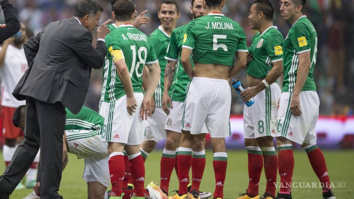México analiza jugar eliminatoria mundialista en el Azteca