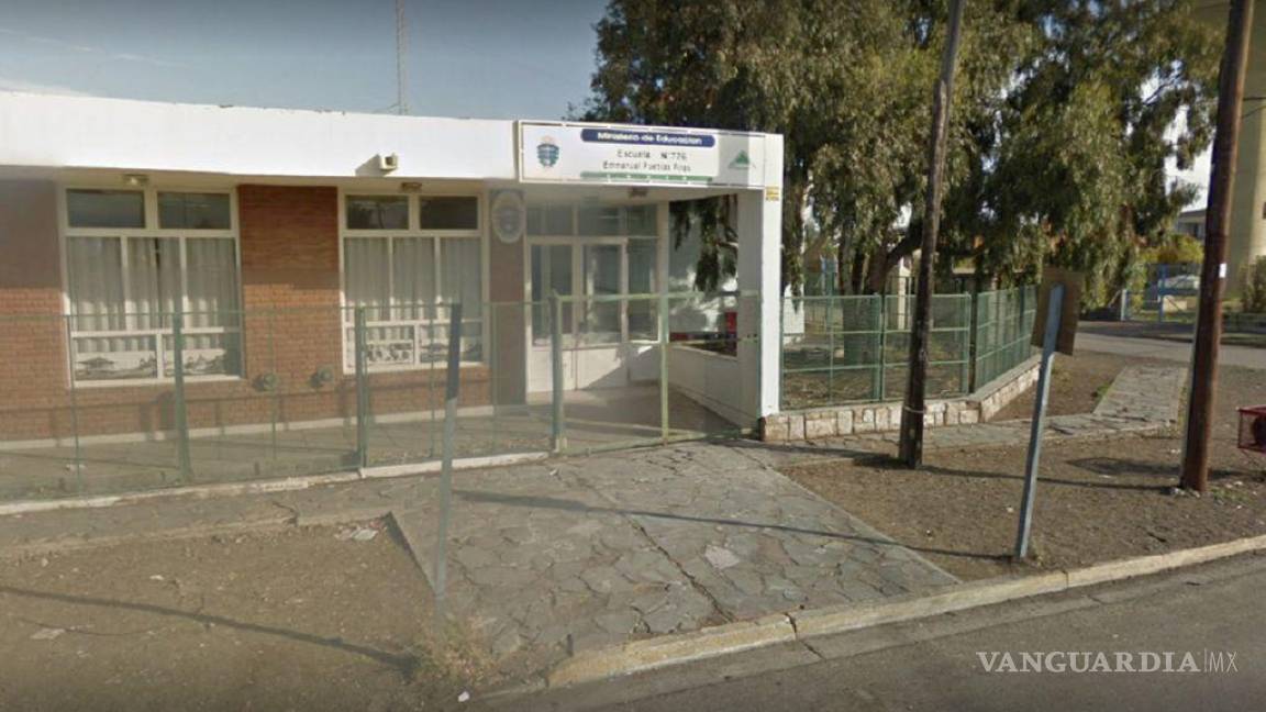 Padre golpeó a dos niñas en una escuela, por hacerle bullying a su hija