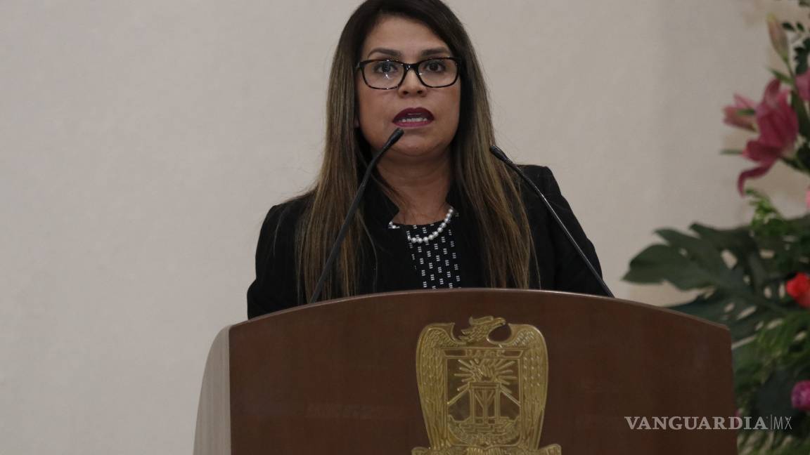 $!Elda Rodríguez toma protesta como secretaria general del STUAC en medio de reclamos a la anterior directiva