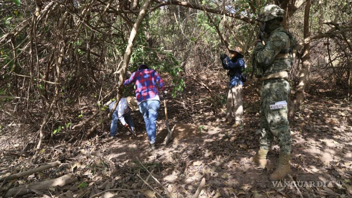 Encuentra Fiscalía de Jalisco 35 cuerpos en tres fosas clandestinas