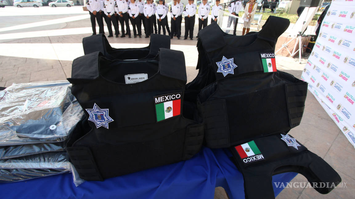 Entregan chalecos antibalas a la Policía Municipal de Saltillo