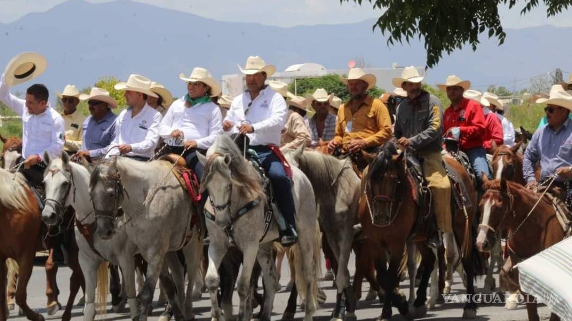Alcalde de Cuatro Ciénegas convoca a participar en la tradicional cabalgata