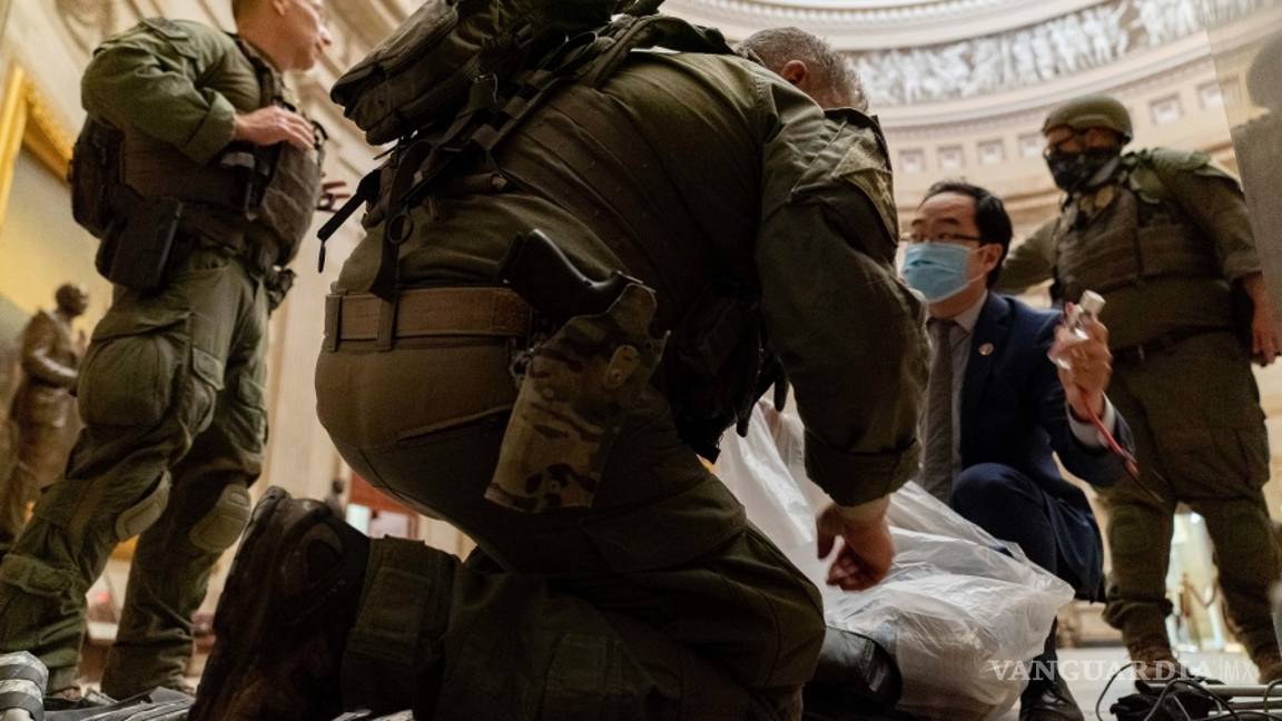 $!Asalto al Capitolio, un día histórico y lamentable que golpea la democracia en EU (fotos)