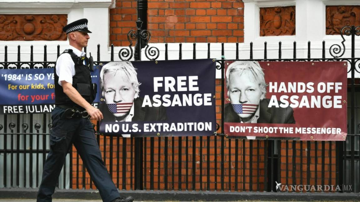 Assange no ve la luz al final del túnel, Fiscalía sueca presenta una orden de detención contra él por violación