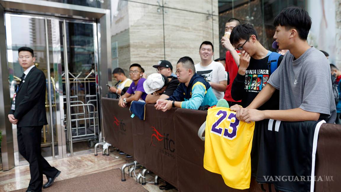 $!Cancelan en China evento NBA Cares con Lakers