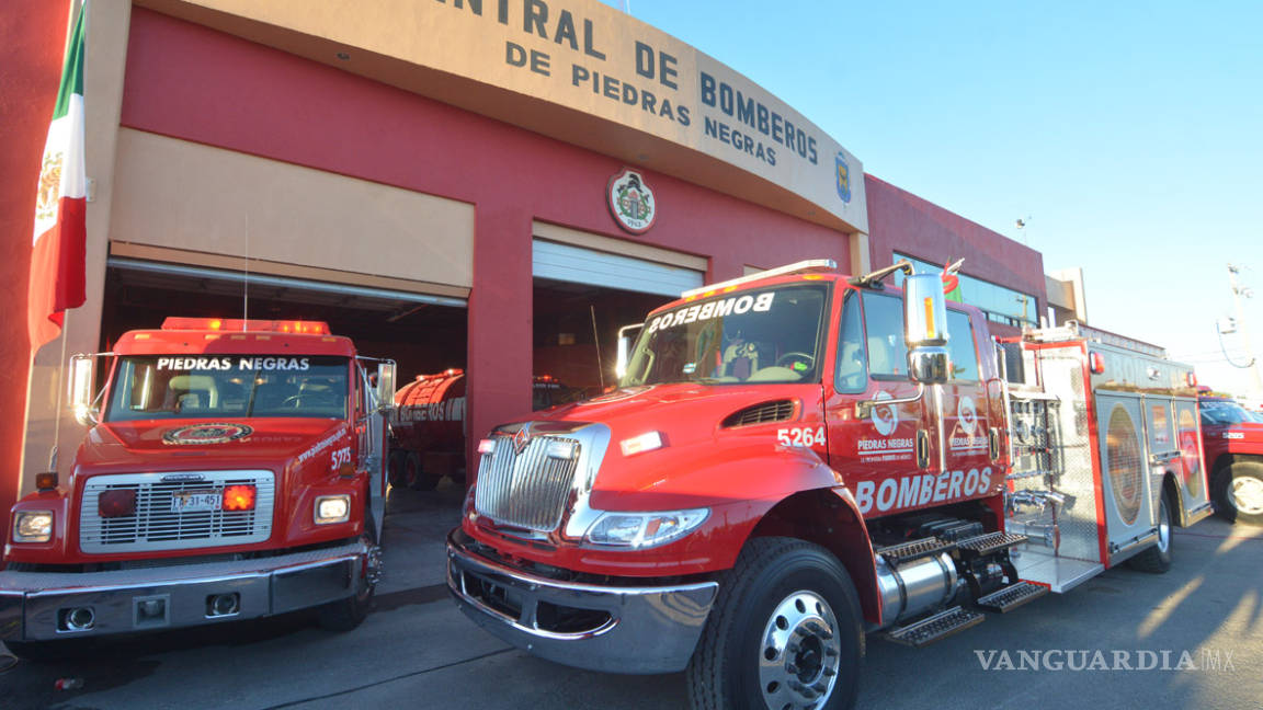 $!Recibe Piedras Negras máquina extintora de 4.6 mdp donada por la cervecera Constellation Brands