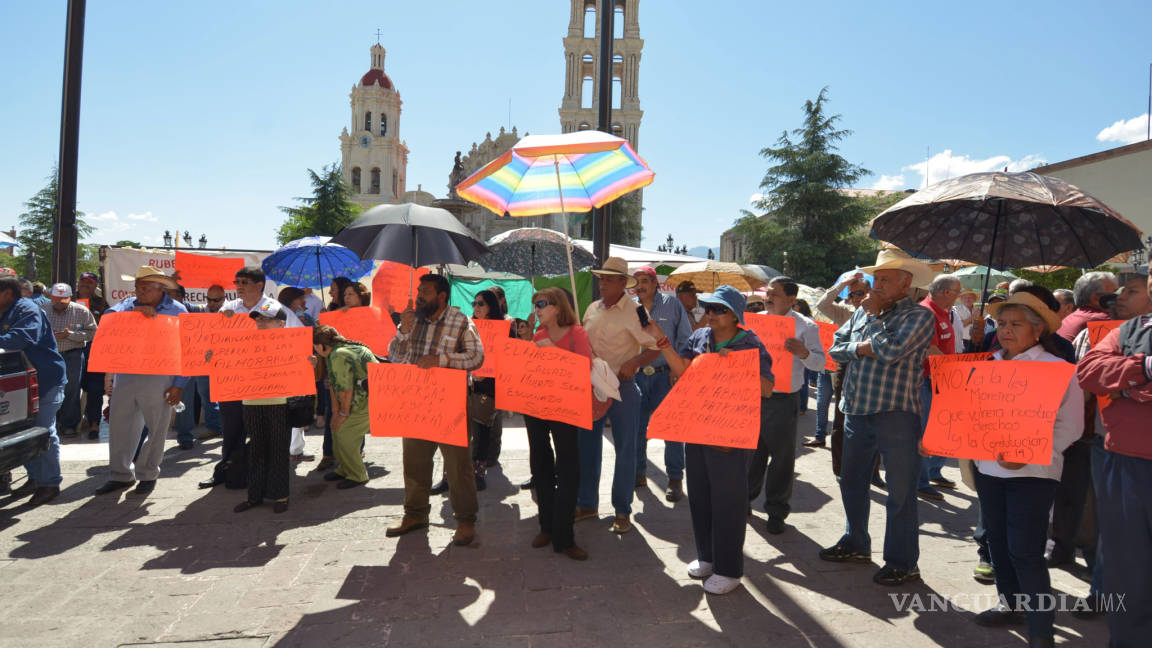 Diálogo de Gobernador de Coahuila con maestros se estancó