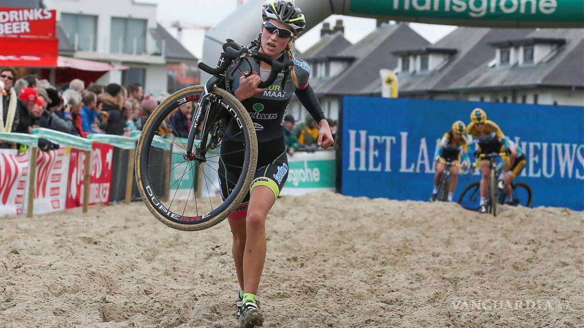 $!Fraude en el ciclismo, descubren el primer dopaje "con motor"