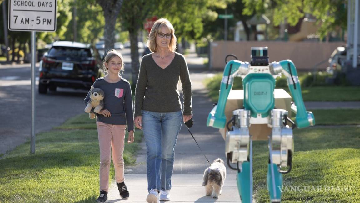 $!Digit, un robot humanoide que entrega la paquetería