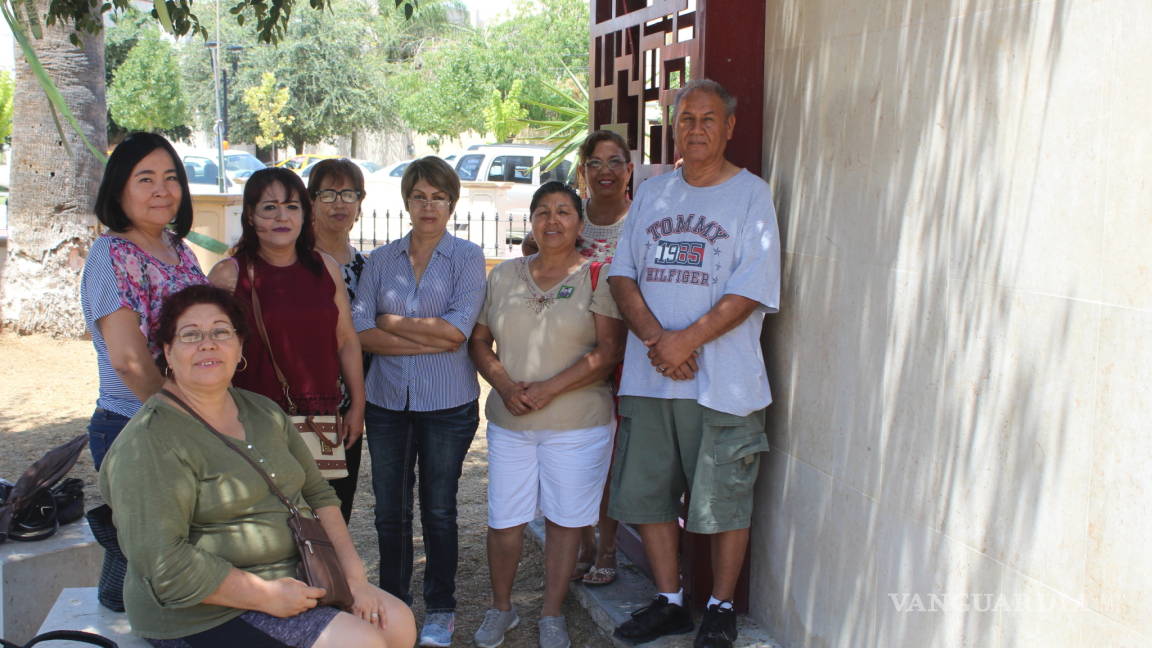 Familias de FUUNDEC Torreón presentan propuesta para mantenimiento y mejoras de memorial