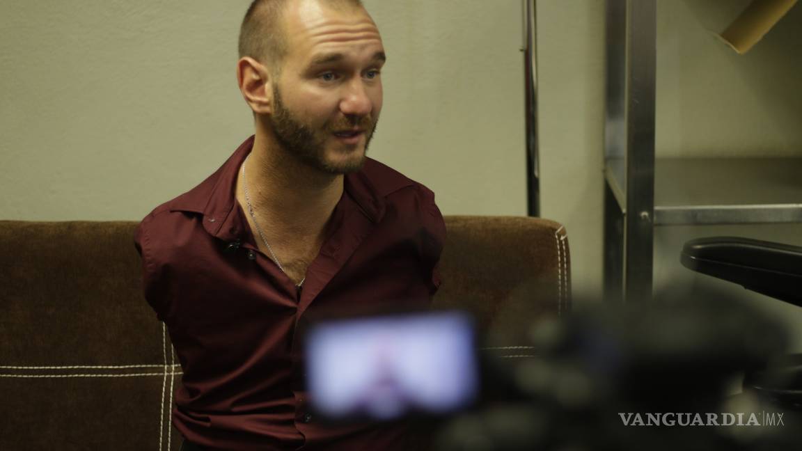 $!‘Ante suicidios, jóvenes deben entender que hay esperanza’: Nick Vujicic en Saltillo