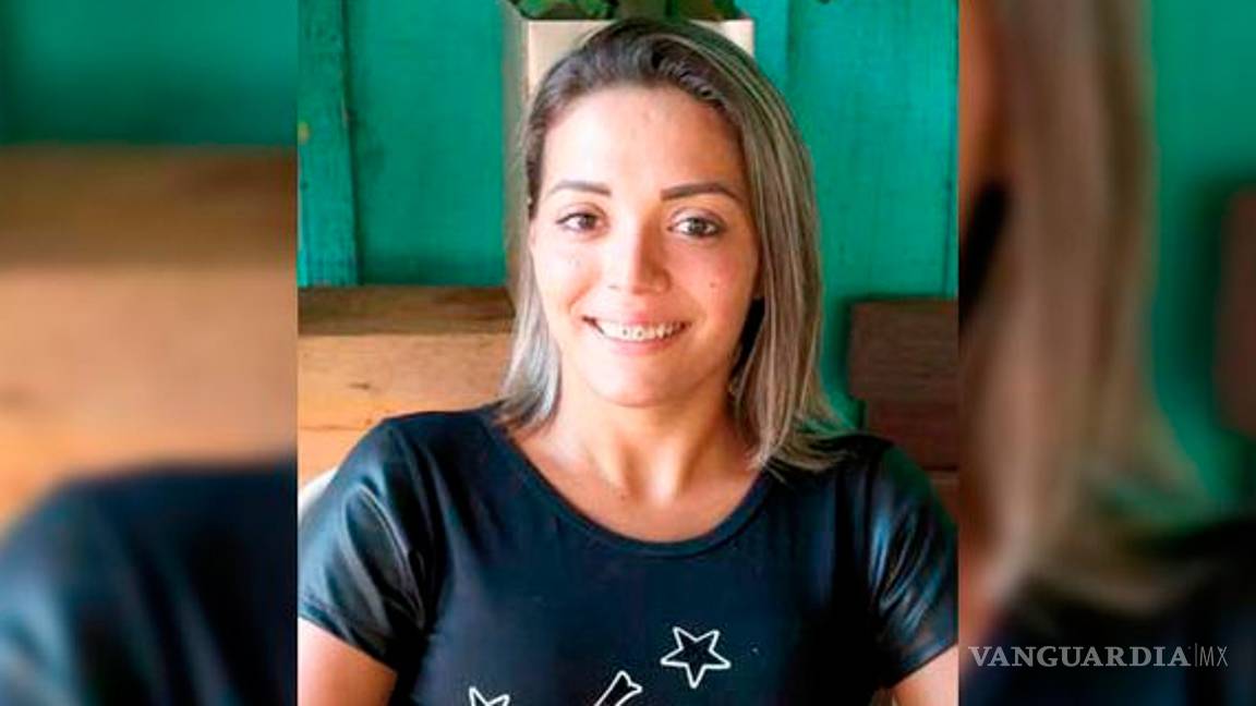 $!Su ex intentó matarla a balazos y lo besa durante el juicio; “lo amo y lo he perdonado”