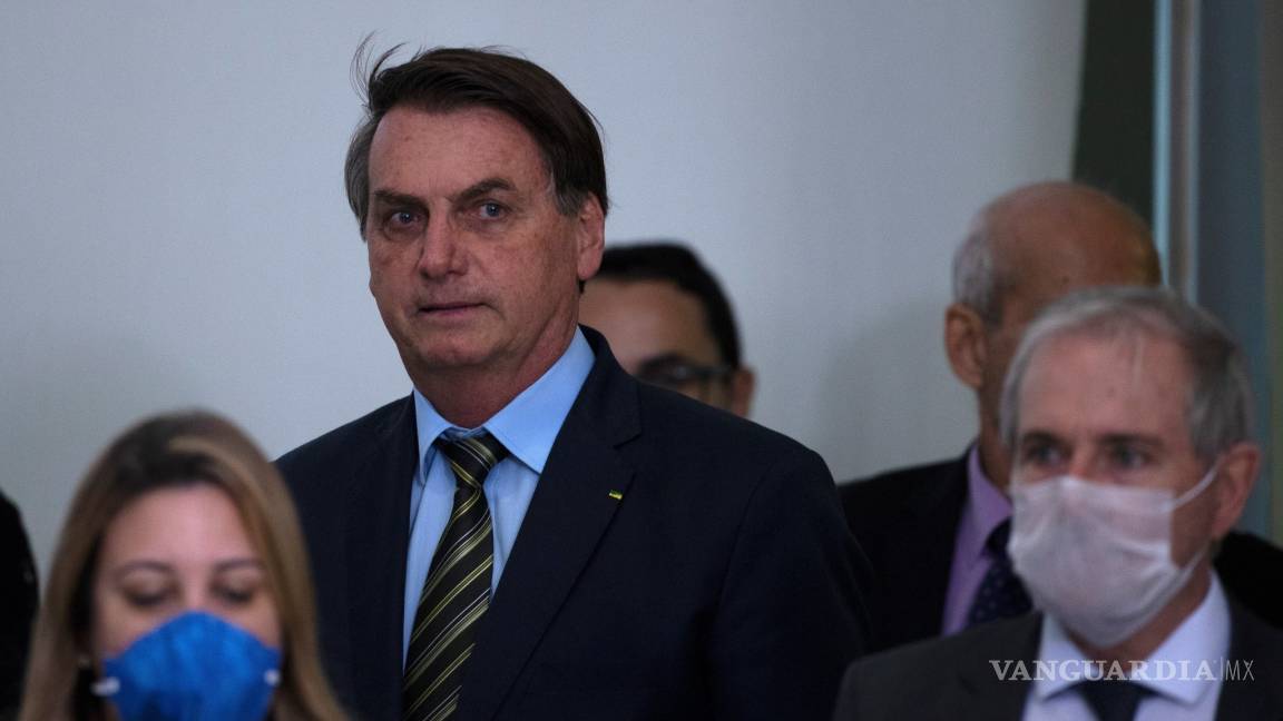 Descarta Bolsonaro confinar a la población por una 'gripecita'