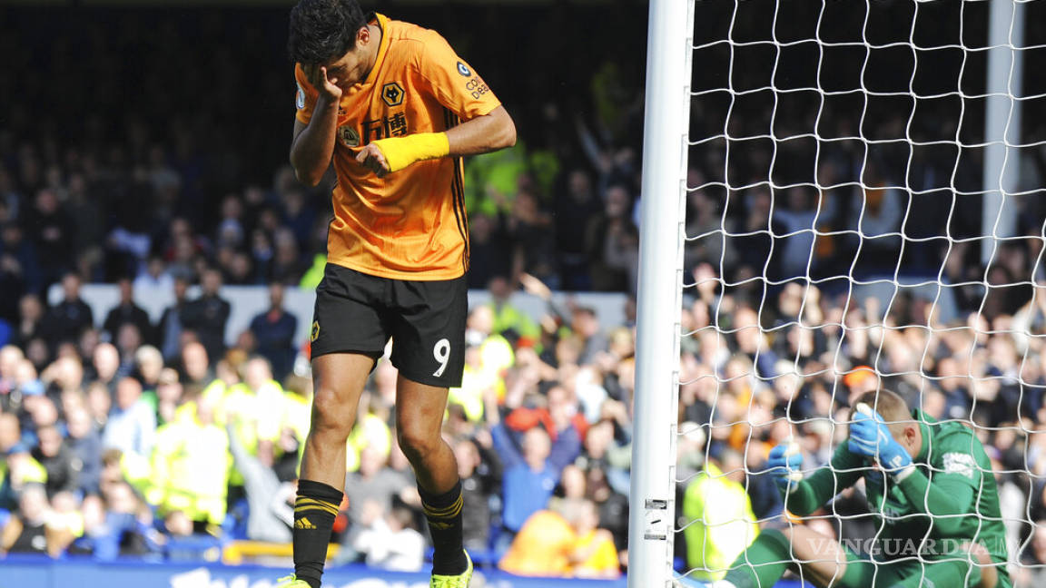 Raúl Jiménez vuelve a marcar pero no evita caída del Wolverhampton
