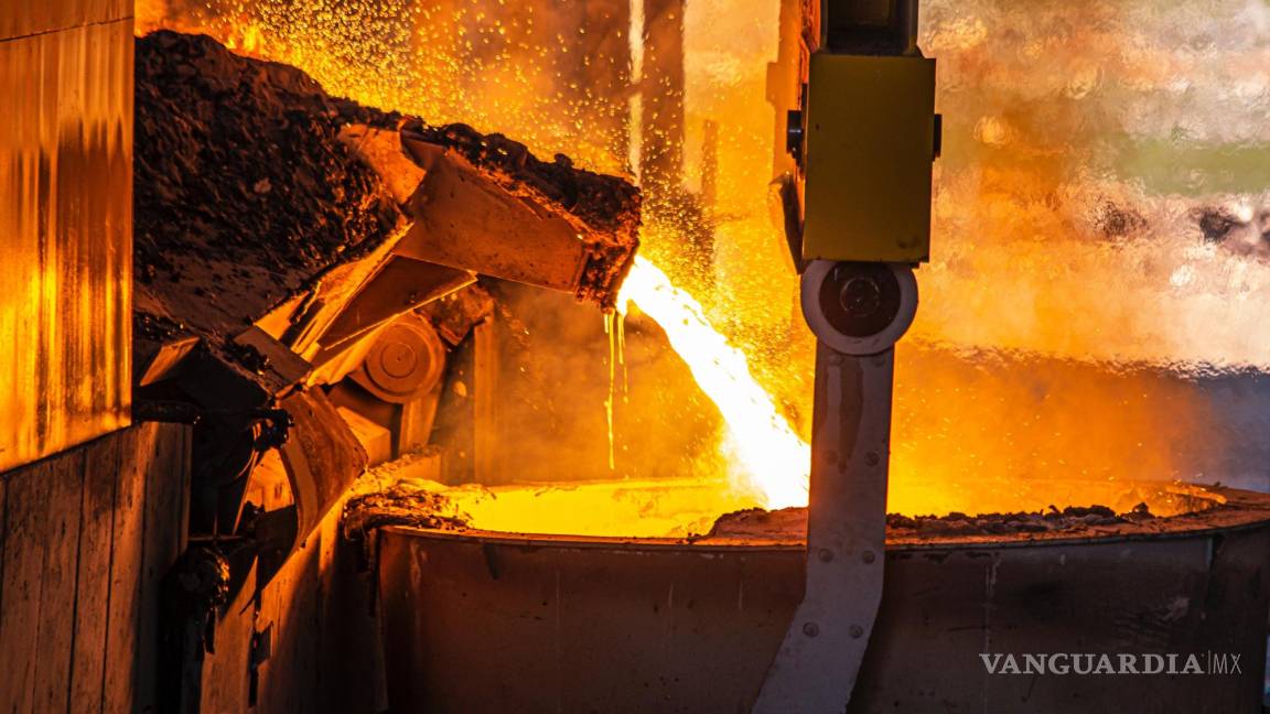 Pega aumento del acero a producción de industrias
