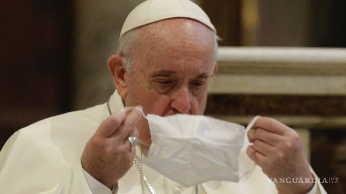 Preocupa a los asesores del papa Francisco que el pontífice no use cubrebocas